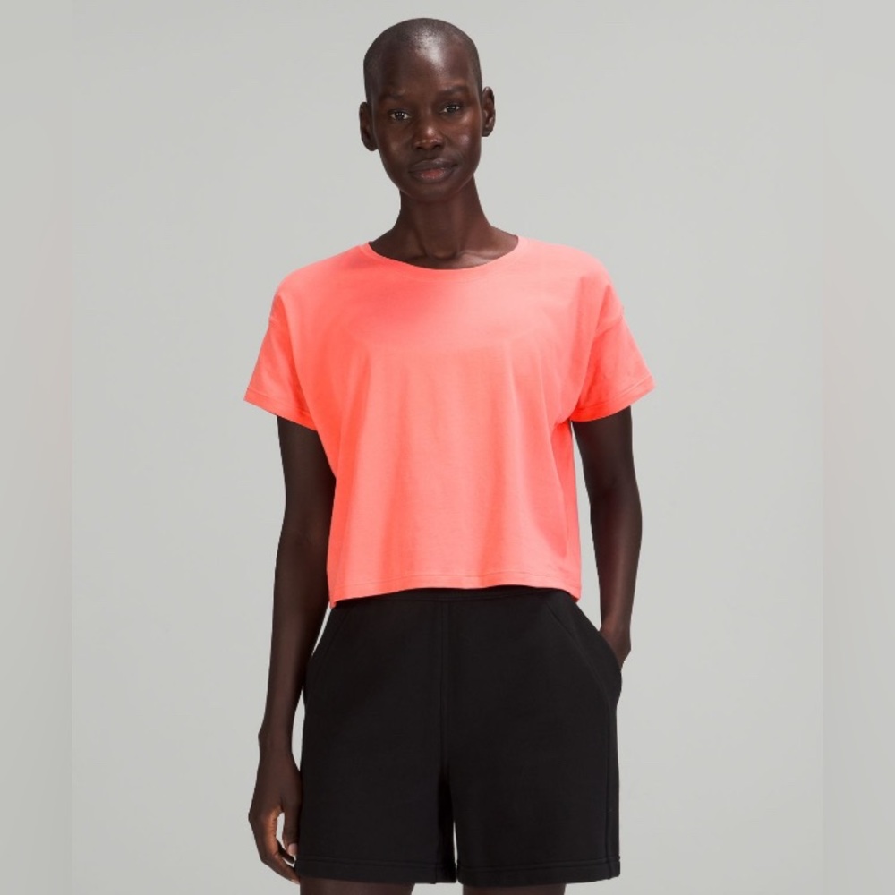 Lululemon cates t-shirt